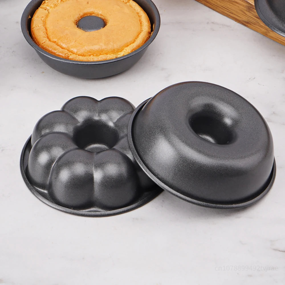 4Pcs Carbon Steel Mini Cake Pan Non-Stick Cupcake Liners Reusable Muffin Pan Pumpkin Shape Party DIY Decoration Baking Tools